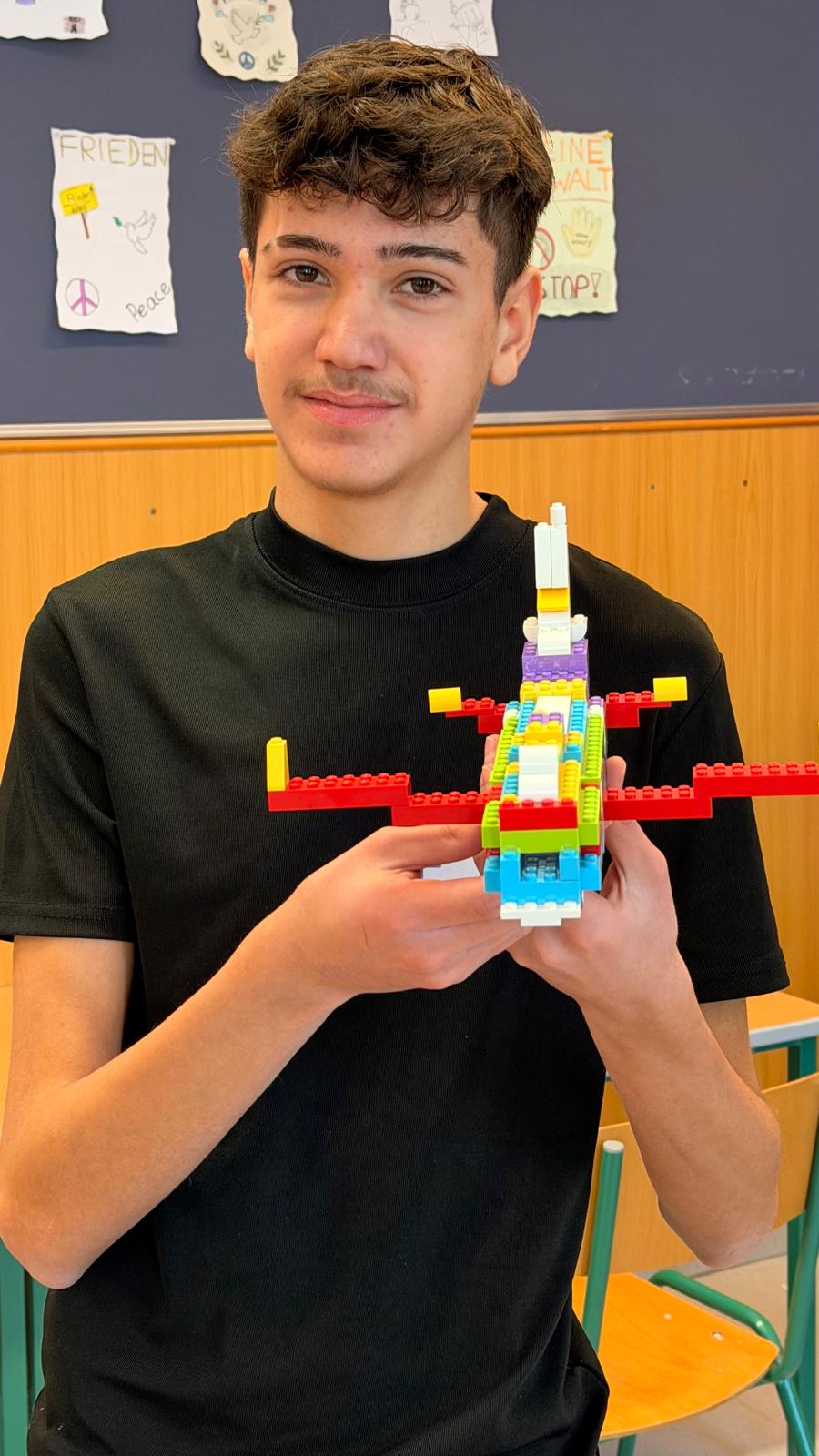 Workshop-Eindruck: Poly und ASO arbeiten gemeinsam an Stärken-Stationen